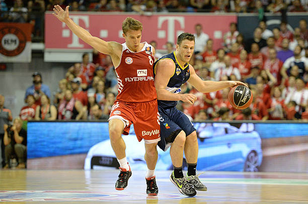 禁联想到其 禁联想到其