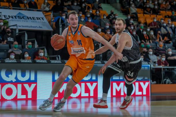 队太多轻松 队太多轻松