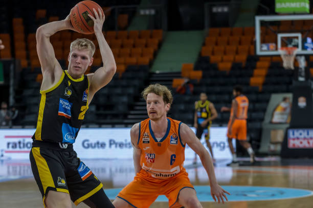 赛高潮迭起 赛高潮迭起