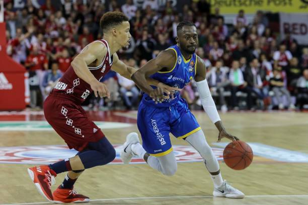 表现出色的 表现出色的